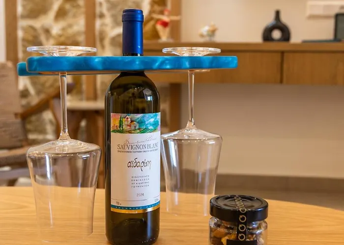 Aqua Pearl Milos Adamantas (Milos)