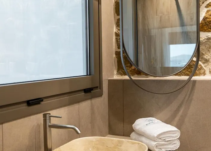 Aqua Pearl Milos Adamantas (Milos)