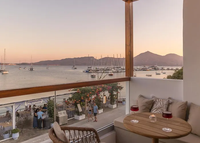 Aqua Pearl Milos Adamantas (Milos)