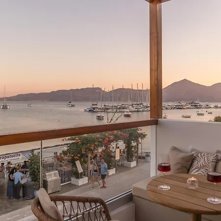 Aqua Pearl Milos Adámas